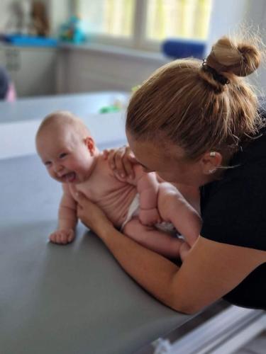 ndt-bobath-dla-niemowlat-i-wczesniakow-22